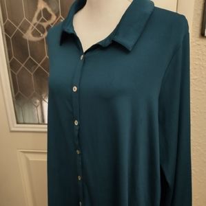 Brand new paper Moon button-down knit top. Size 1X
